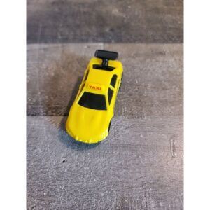 Hot Wheels Mattel 1994 taxi cab Yellow toy car figure
